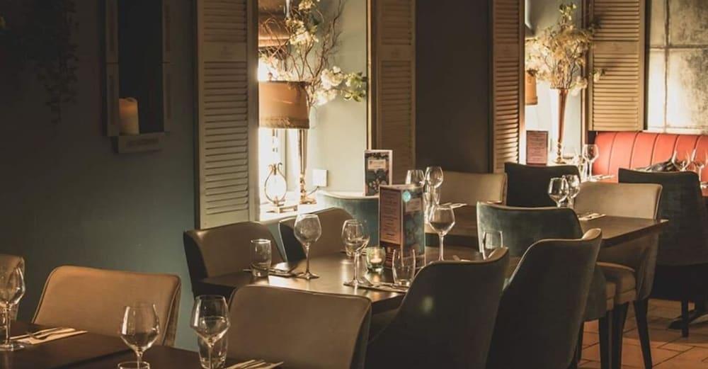 Headfort Arms Hotel เคลส์ ภายนอก รูปภาพ