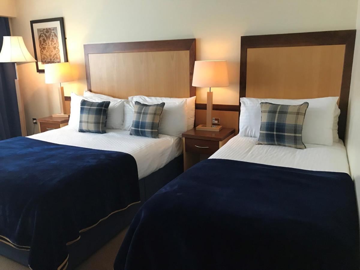 Headfort Arms Hotel เคลส์ ภายนอก รูปภาพ