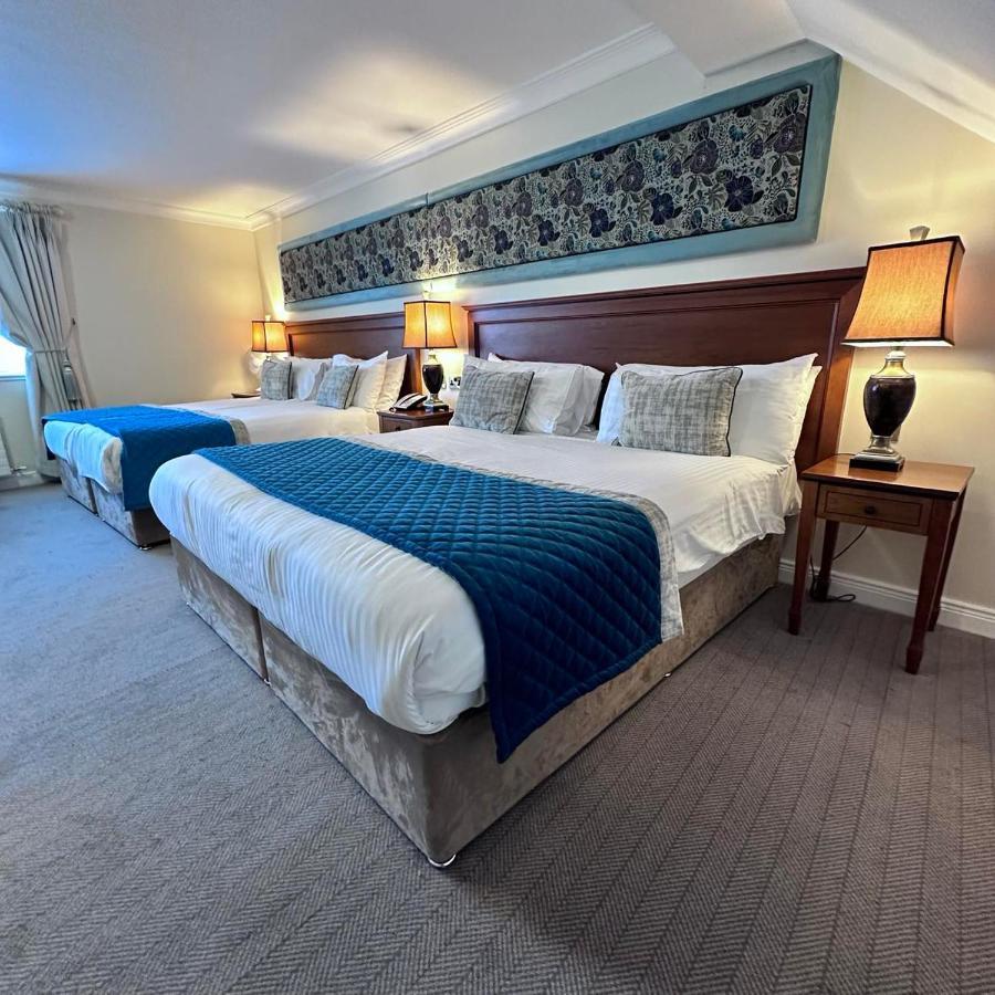 Headfort Arms Hotel เคลส์ ภายนอก รูปภาพ