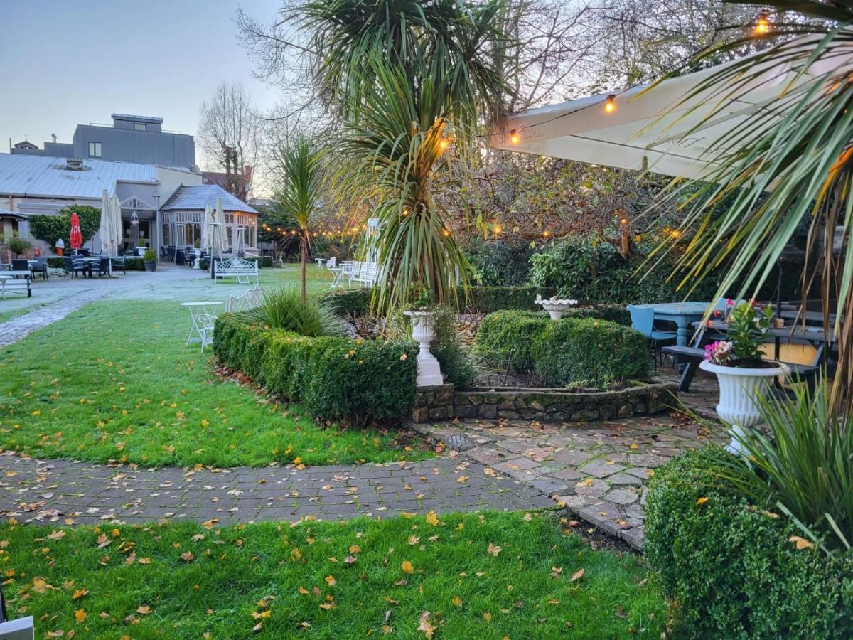 Headfort Arms Hotel เคลส์ ภายนอก รูปภาพ