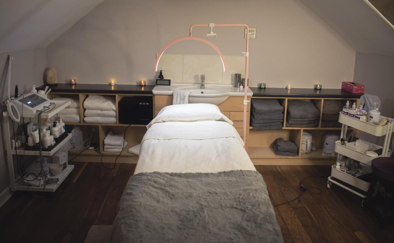 Headfort Arms Hotel เคลส์ ภายนอก รูปภาพ